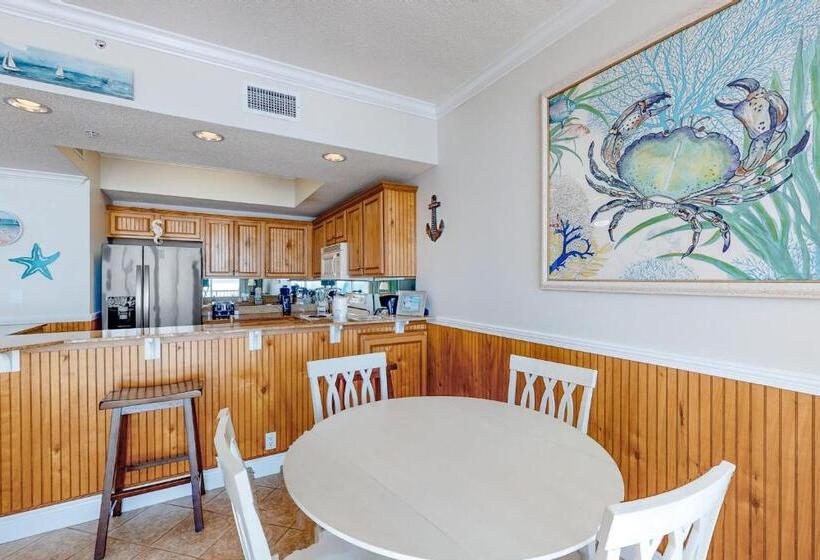 Отель Rentals At Waters Edge Condominiums