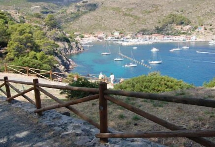 ホテル Resort La Mandola