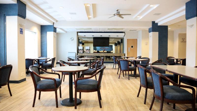 Отель Rio Vista Inn Business High Class Tampico