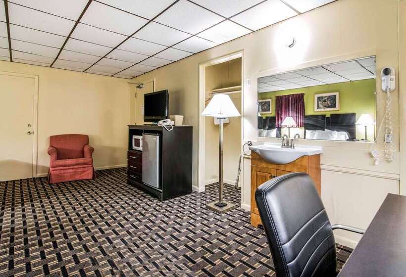 هتل Rodeway Inn Rutland