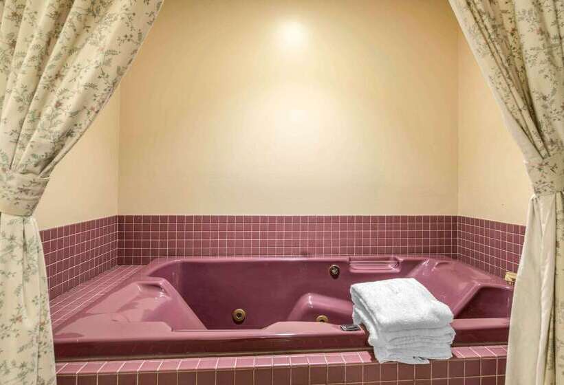 هتل Rodeway Inn Rutland