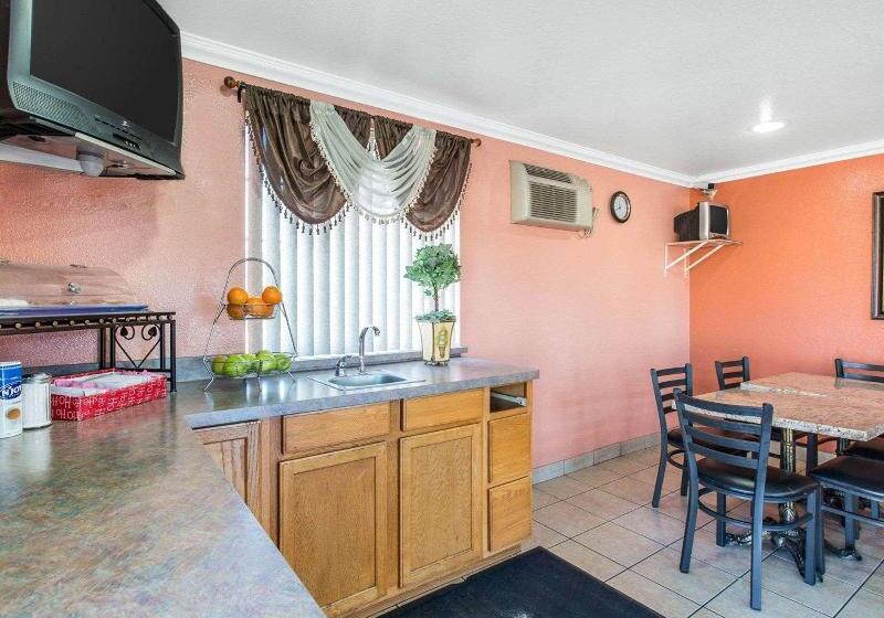 酒店 Studio 6 Suites San Bernardino, Ca