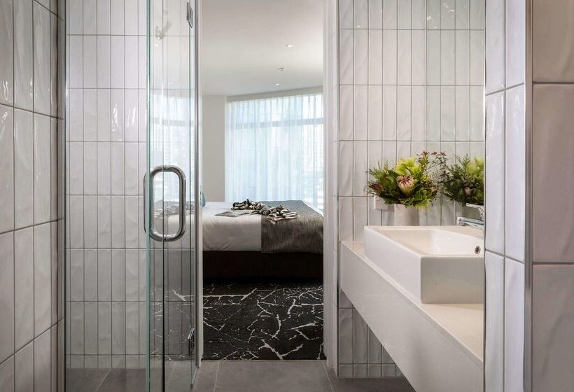 Отель Rydges Wellington