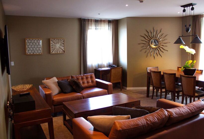 Отель Rydges Wellington