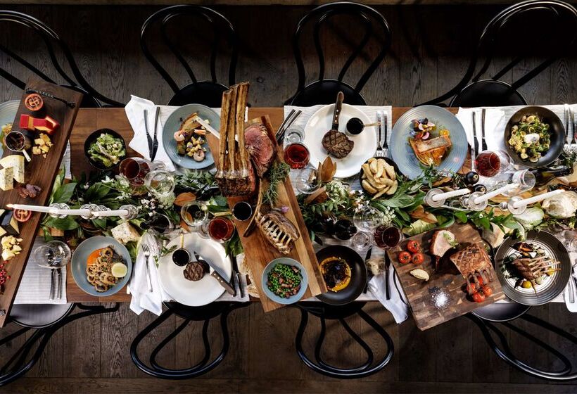 Отель Rydges Wellington