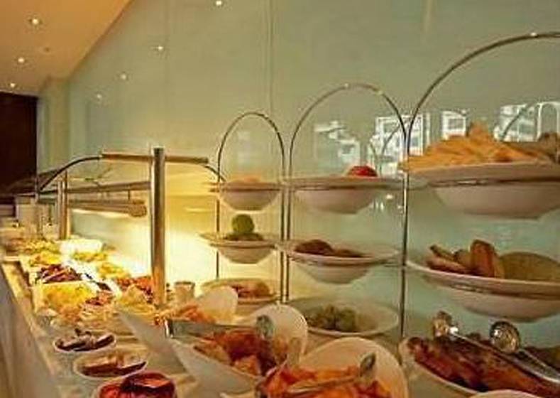 Отель Rydges Wellington