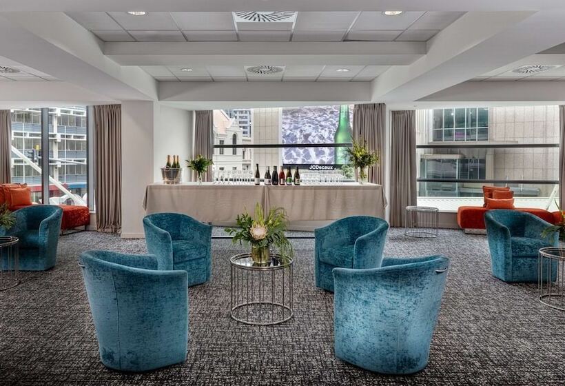 Отель Rydges Wellington