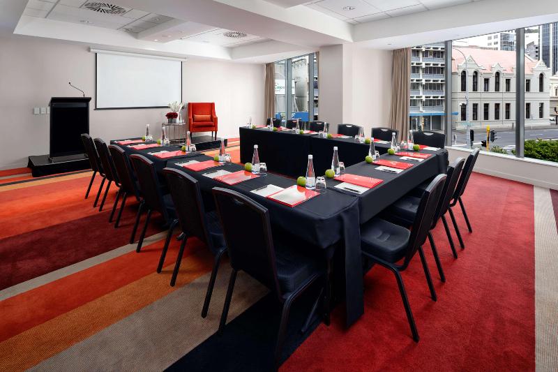 Отель Rydges Wellington