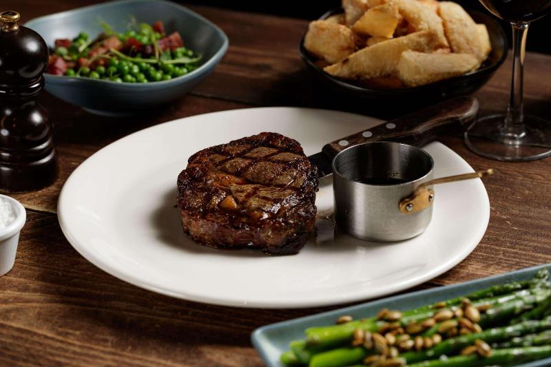 Отель Rydges Wellington