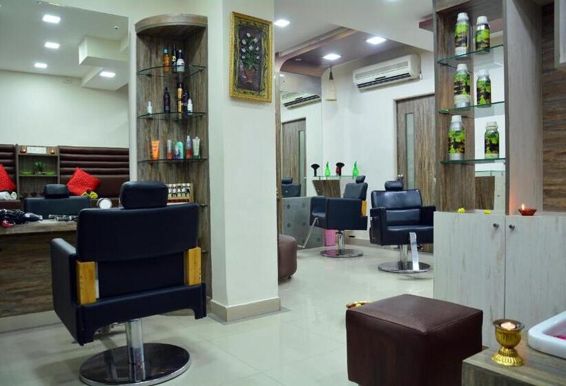 فندق Sandesh The Prince