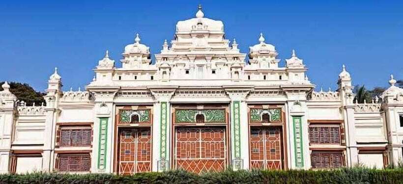 فندق Sandesh The Prince