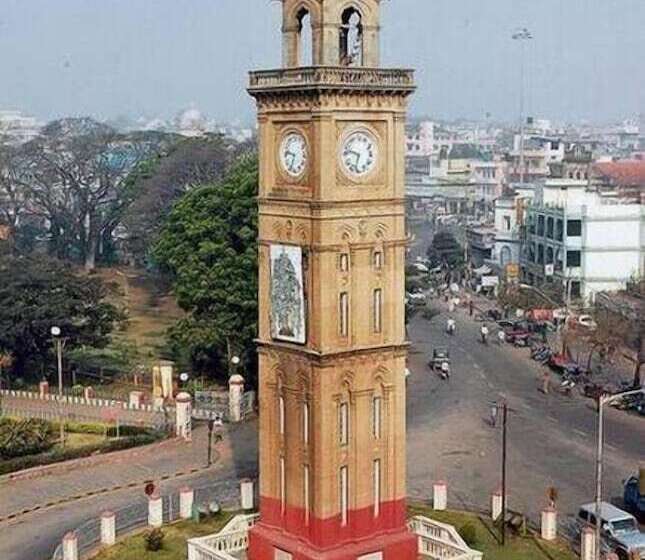 فندق Sandesh The Prince