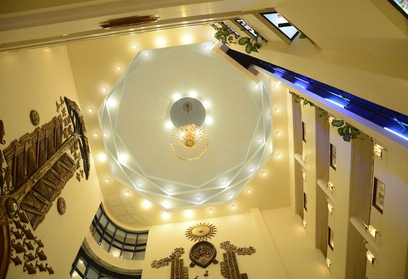 فندق Sandesh The Prince