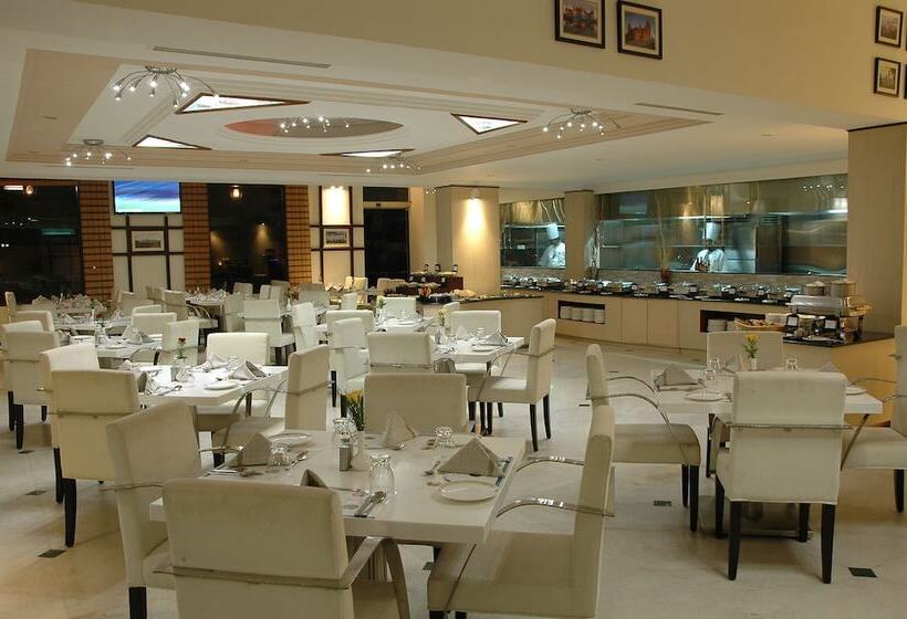 فندق Sandesh The Prince