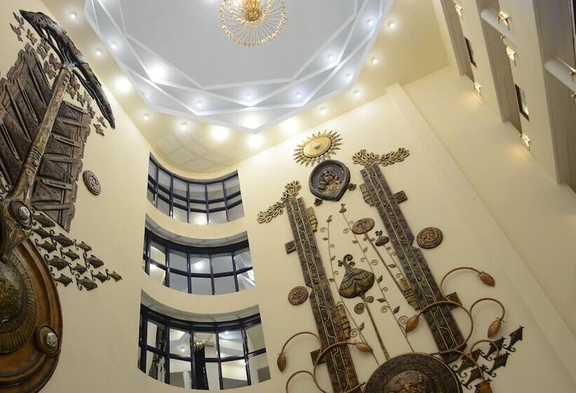 فندق Sandesh The Prince