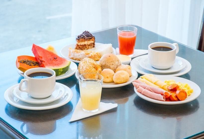 ホテル Shangrila  Rede Soberano