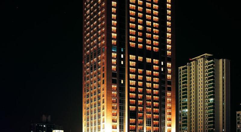 호텔 Sheraton Shanghai Pudong Riverside