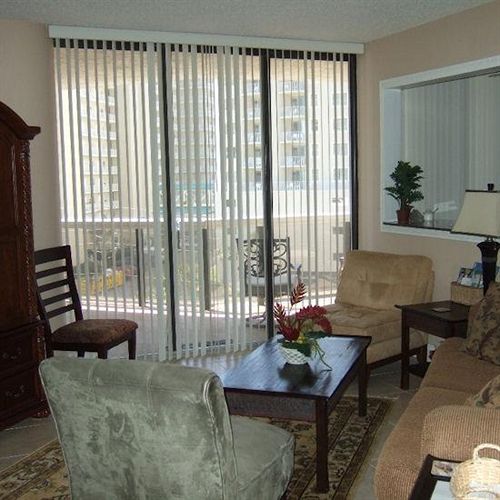 فندق Surfside Resort