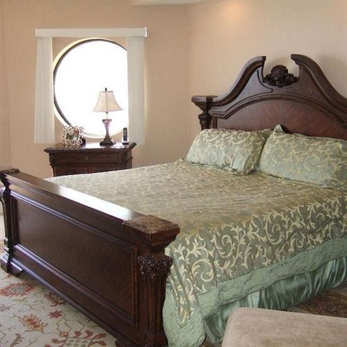 فندق Surfside Resort