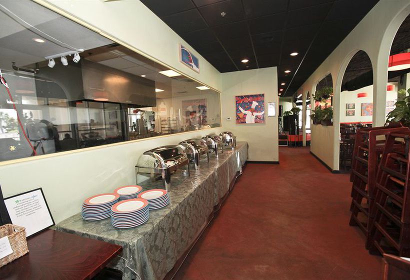 فندق Surfside Resort