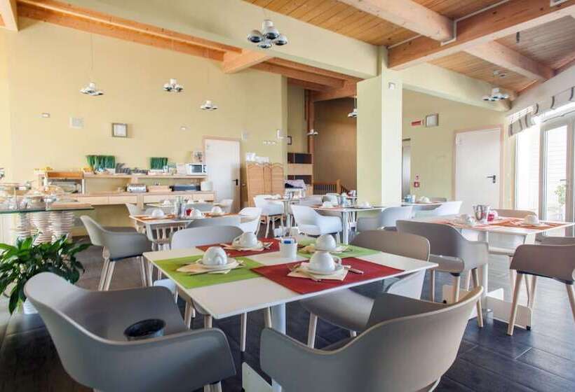 فندق Terme Beach Resort