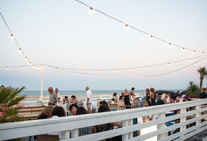 فندق Terme Beach Resort