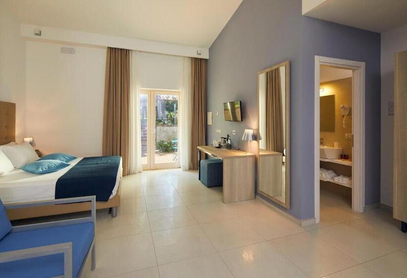 Отель Tui Blue Tropea