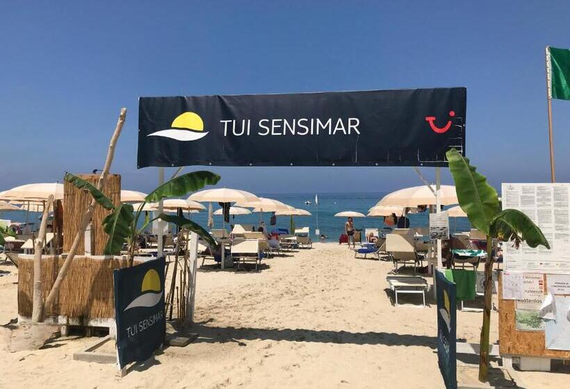 Отель Tui Blue Tropea