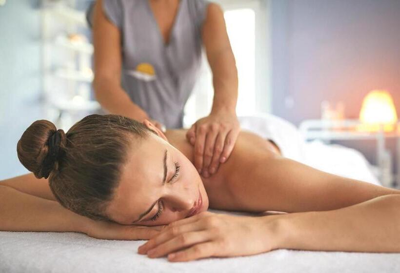 Отель Tui Blue Tropea