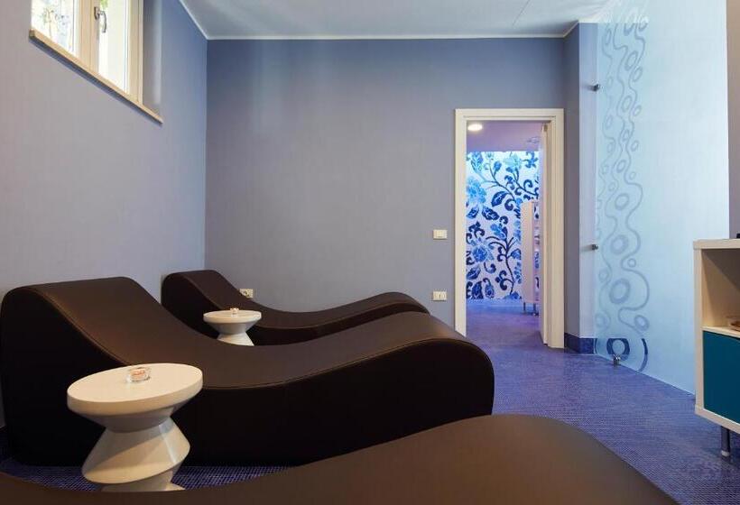 Отель Tui Blue Tropea