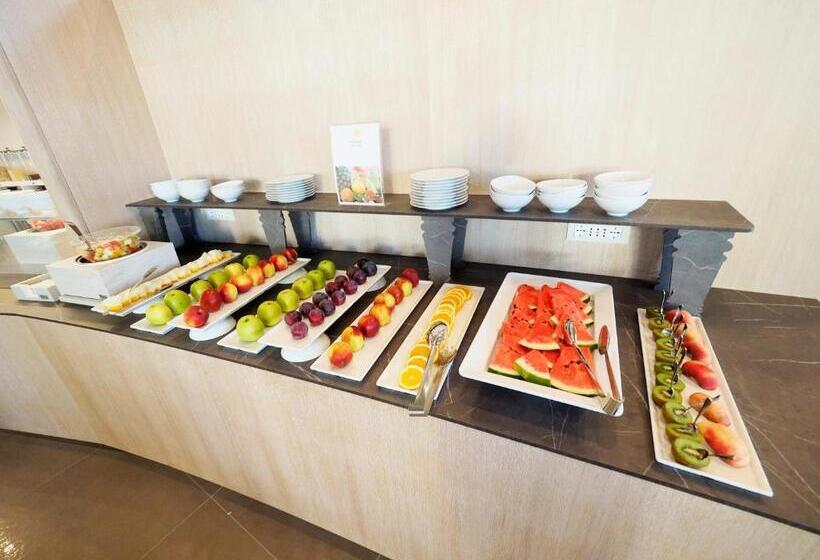 Отель Tui Blue Tropea