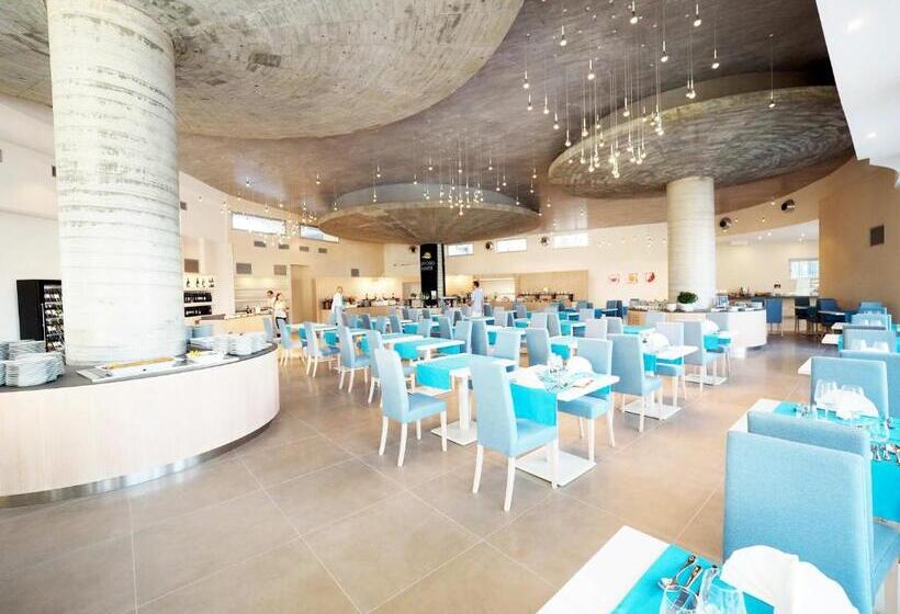 Отель Tui Blue Tropea