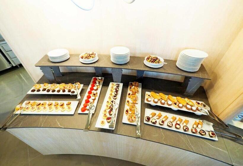 Отель Tui Blue Tropea