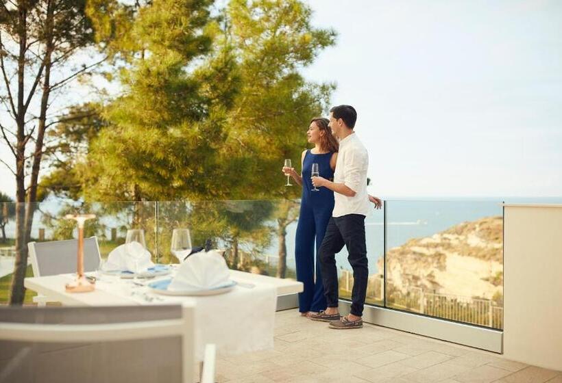 Отель Tui Blue Tropea