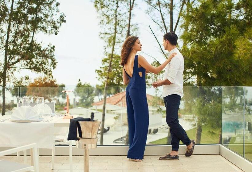 Отель Tui Blue Tropea