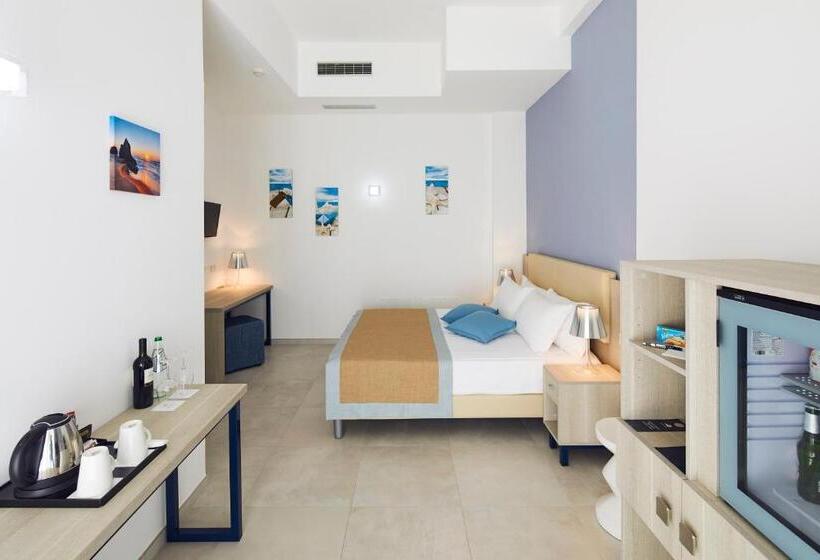 Отель Tui Blue Tropea