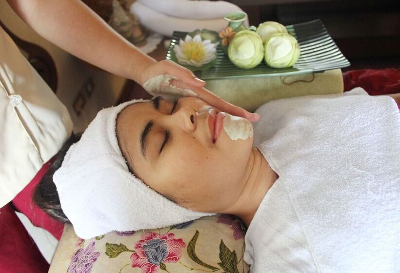 호텔 The Twin Lotus