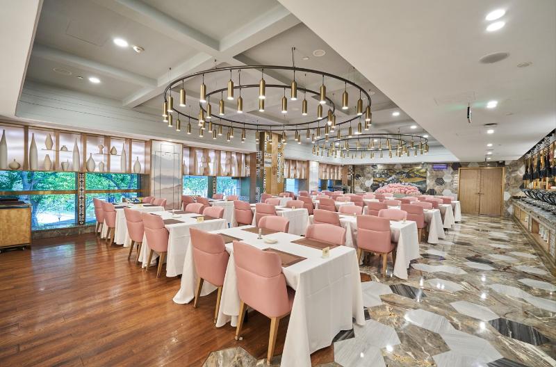 Howard Johnson Huaihai Hotel Shanghai