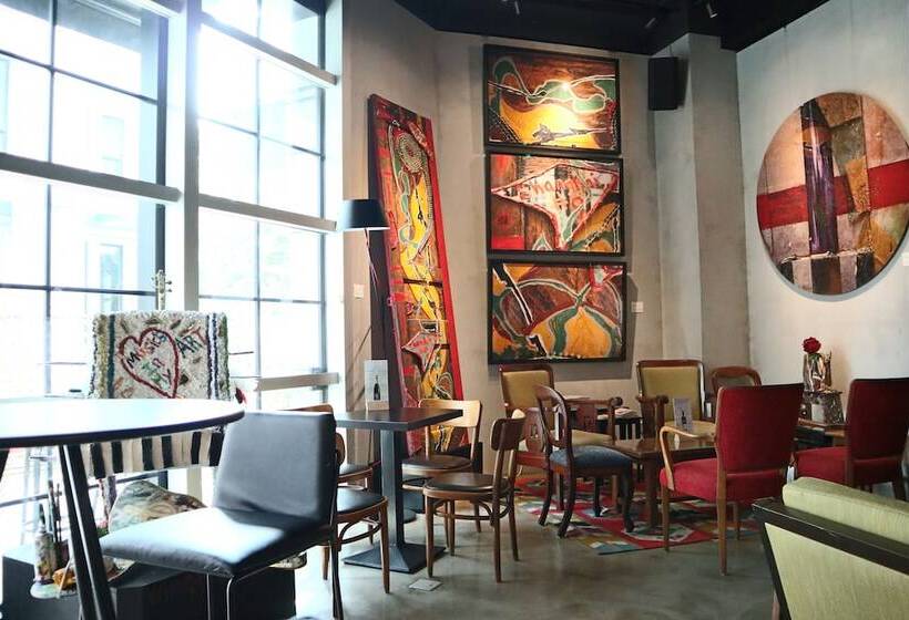 Howard Johnson Huaihai Hotel Shanghai