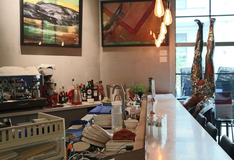 Howard Johnson Huaihai Hotel Shanghai