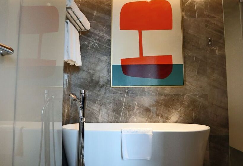 Howard Johnson Huaihai Hotel Shanghai