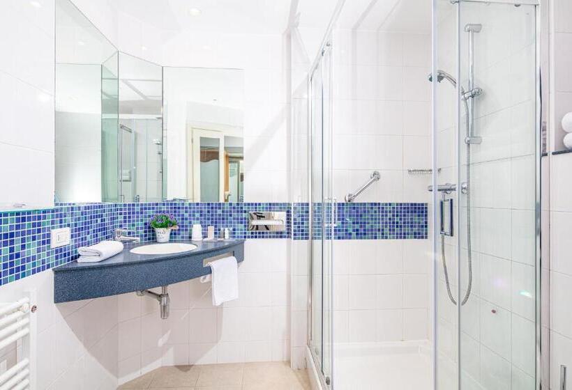 호텔 Meditur Udine Nord