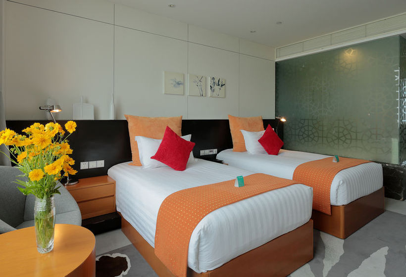 Mercure Suzhou Park Hotel & Suites