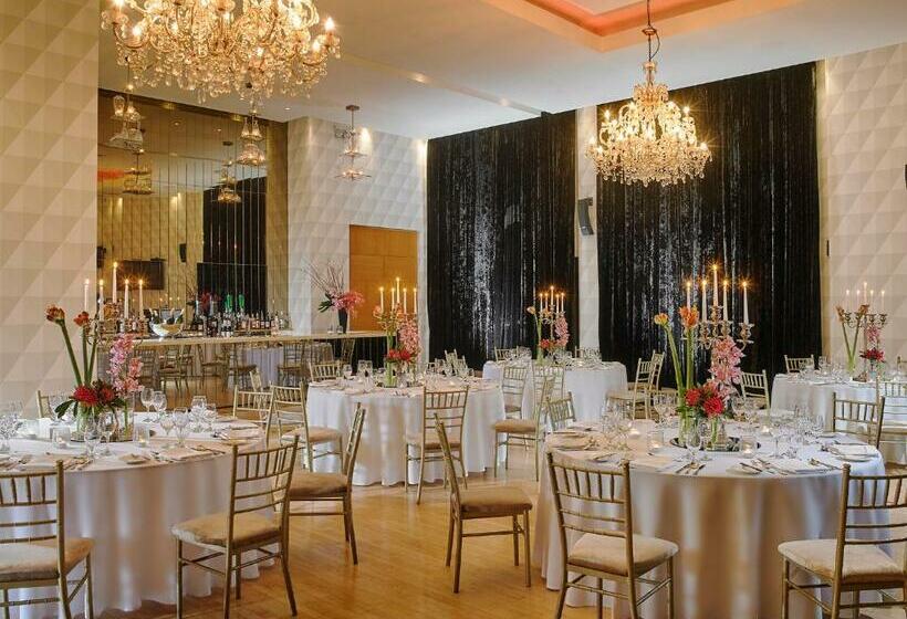 Seafield Hotel & Spa Resort