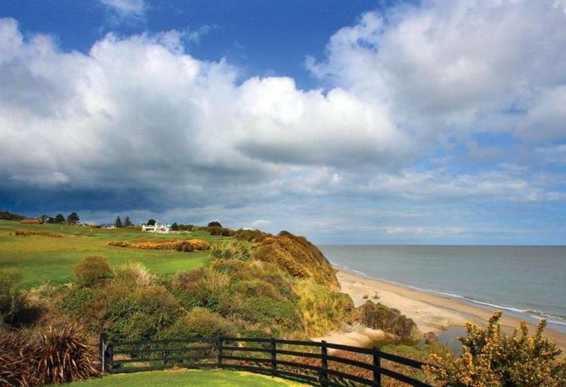 Seafield Hotel & Spa Resort