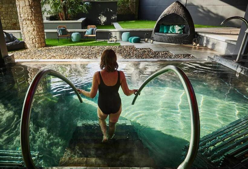 Seafield Hotel & Spa Resort