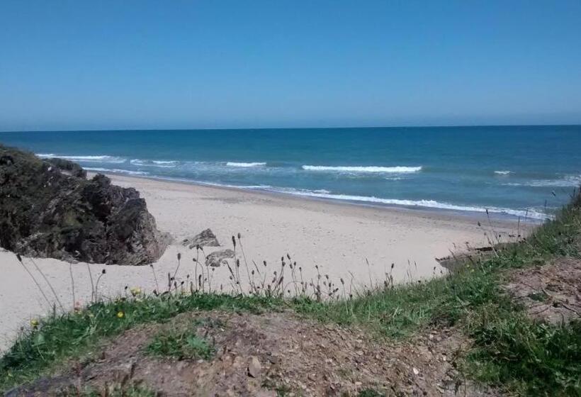 Seafield Hotel & Spa Resort