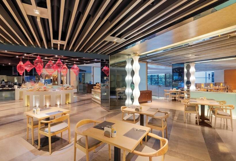 Swissotel Grand Shanghai