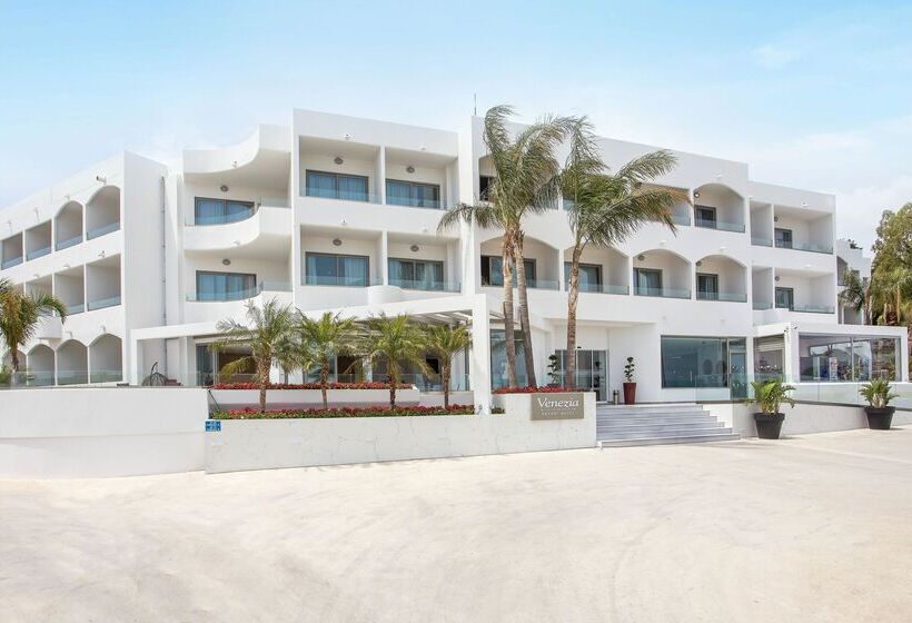 Venezia Resort