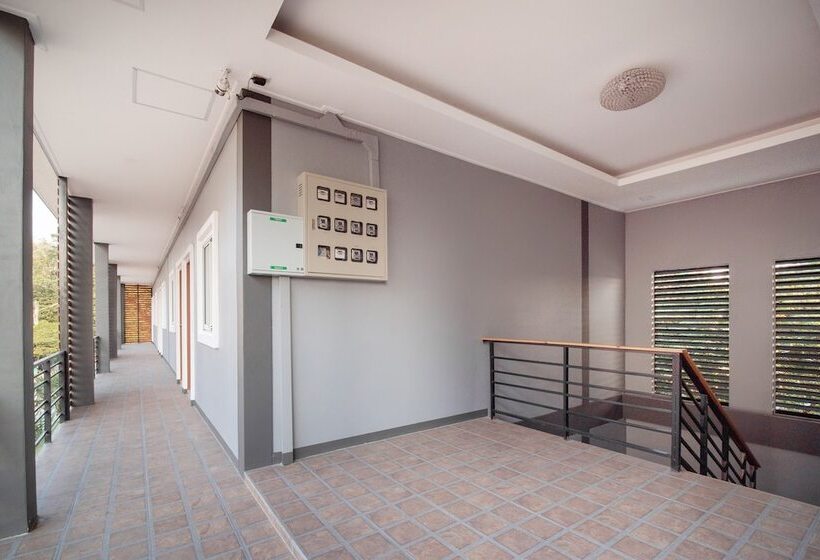 فندق Apartment Khunpu By Oyo Rooms
